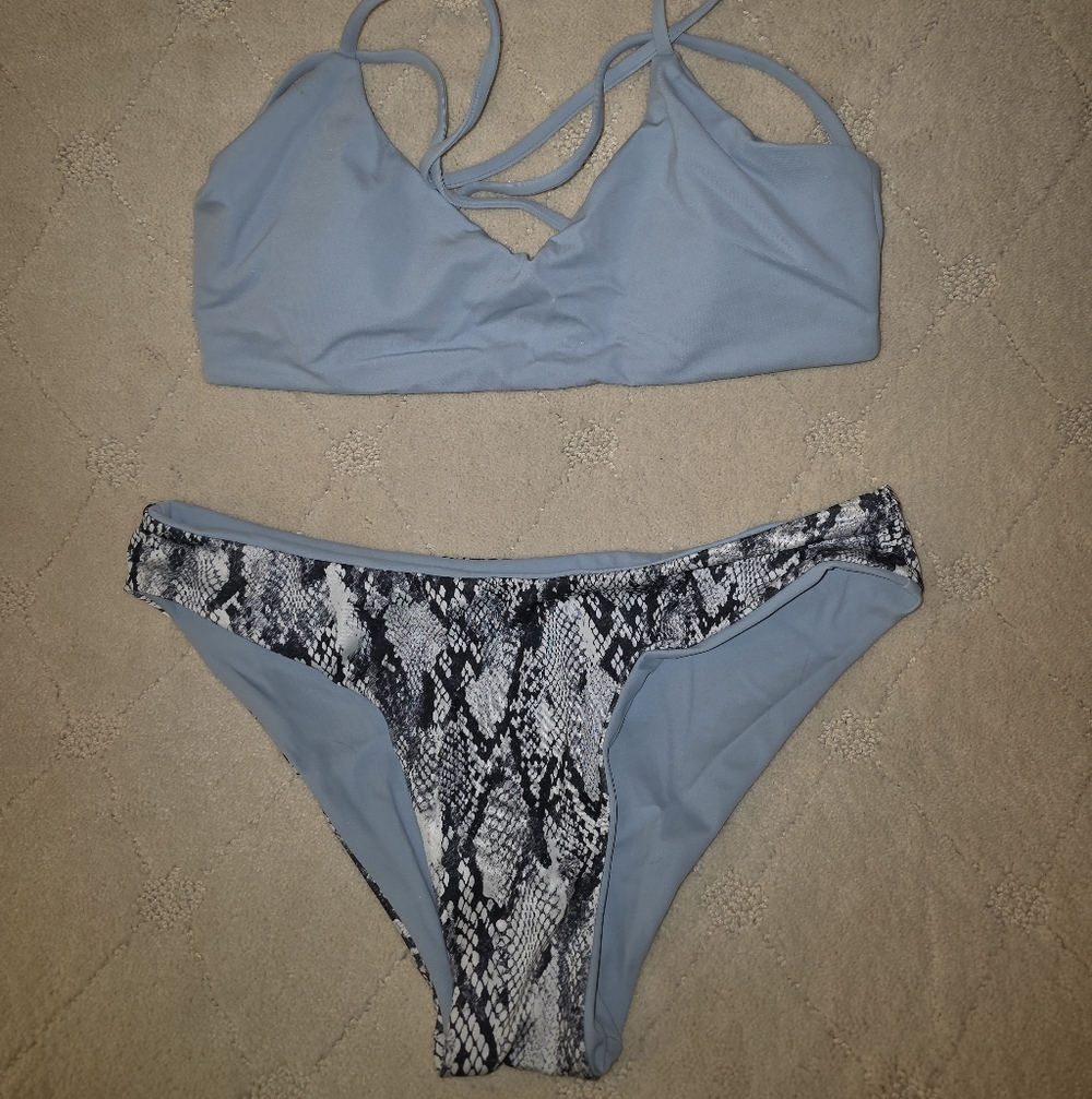 Elegant Blue and Snake Print Bikini Set